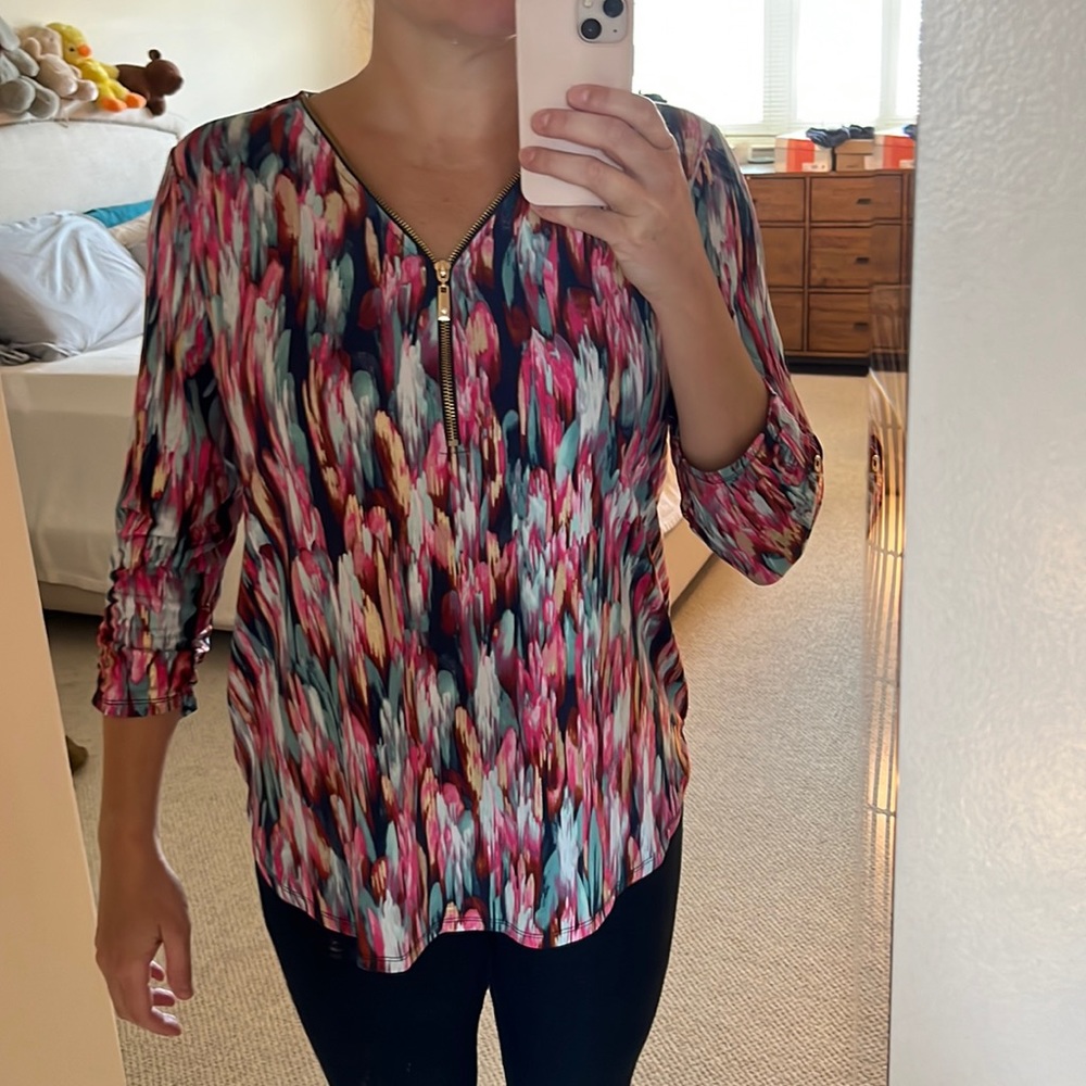JM Collection Multi-Color 3/4 Length Tunic with Zip Neckline, size Medium